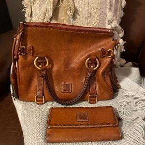 Dooney & Bourke Florentine Satchel w/wallet